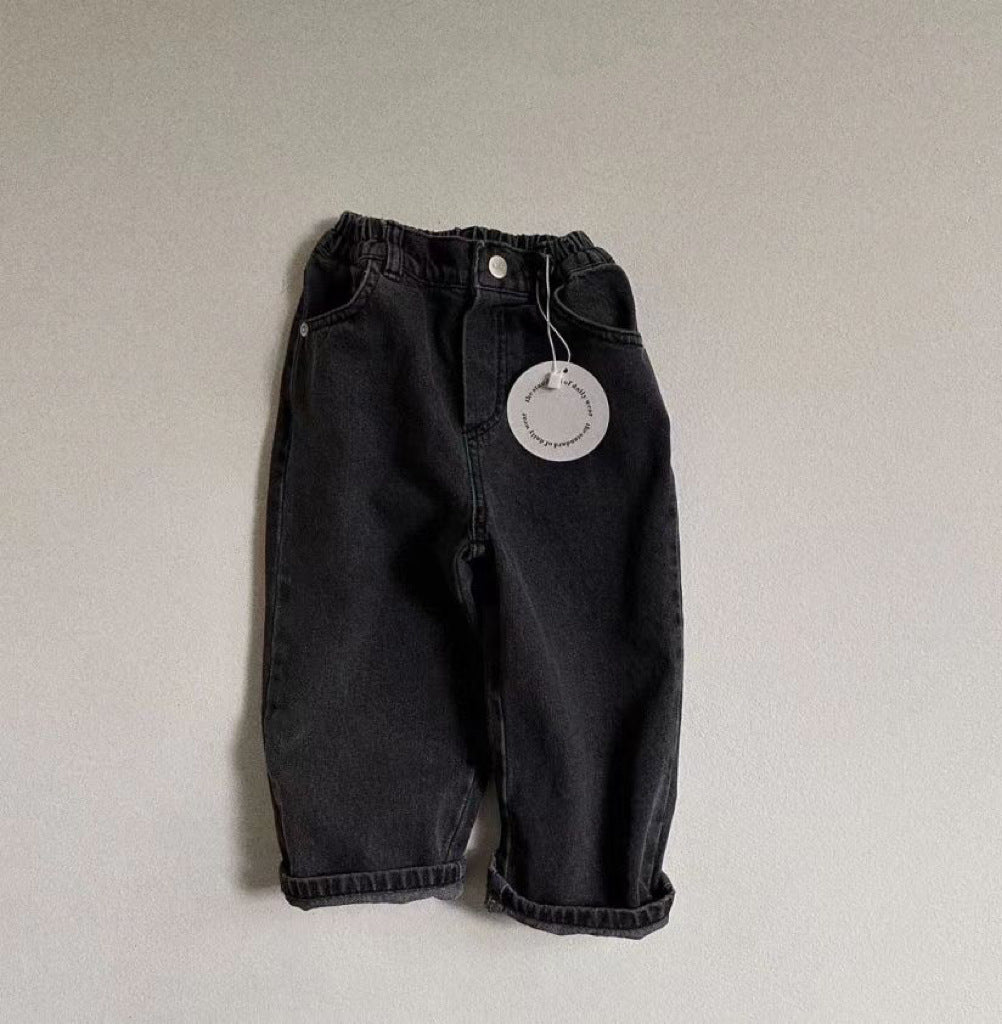 🖤 Kids Classic Denim Pants – Everyday Essential 👖✨