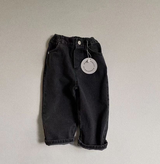 🖤 Kids Classic Denim Pants – Everyday Essential 👖✨
