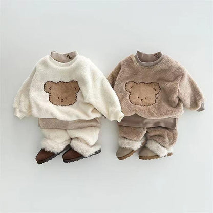 🧸 Baby Teddy Fleece Outfit Set – Warm Sweatshirt & Pants 2-Piece Winter Set 👶❄️