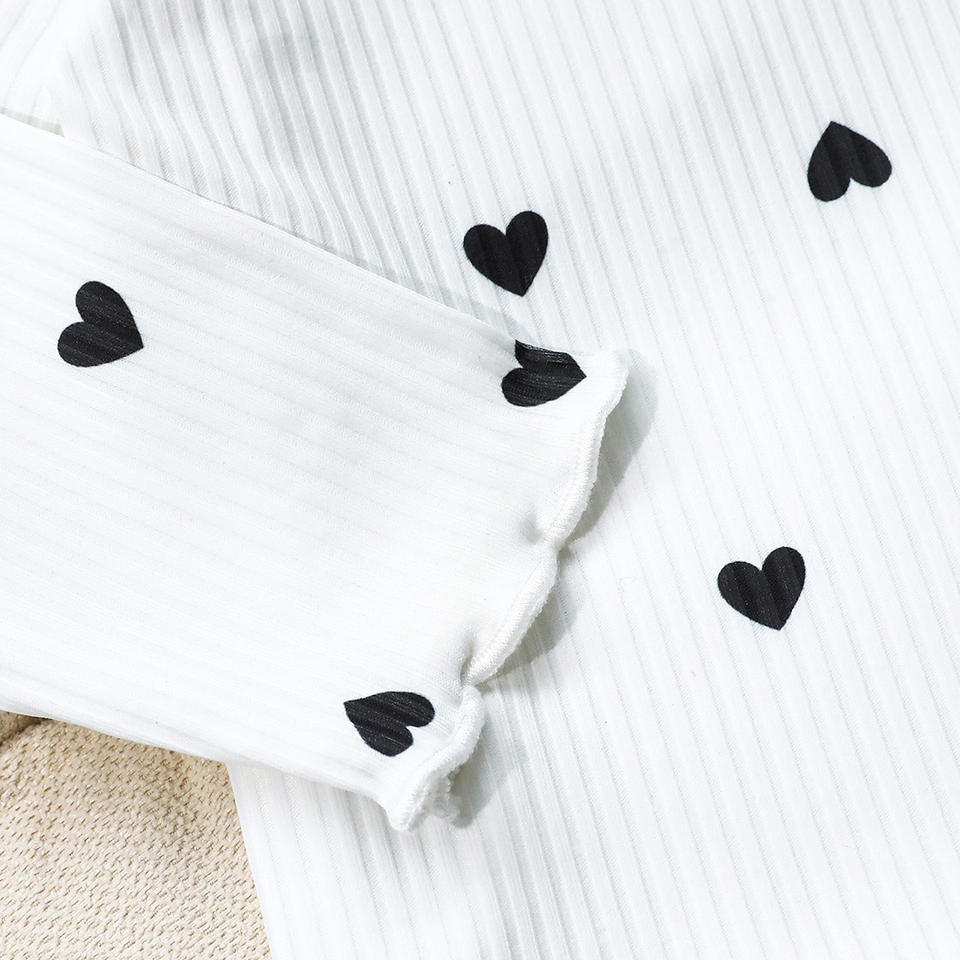 🖤 Baby Girl Heart Outfit Set – Cute & Trendy Style 👶✨